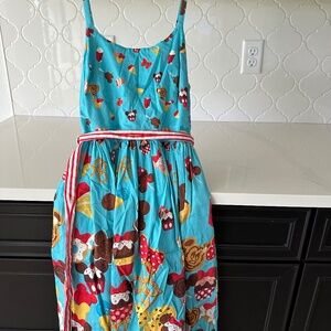 Disney Dress Shop Park Snacks